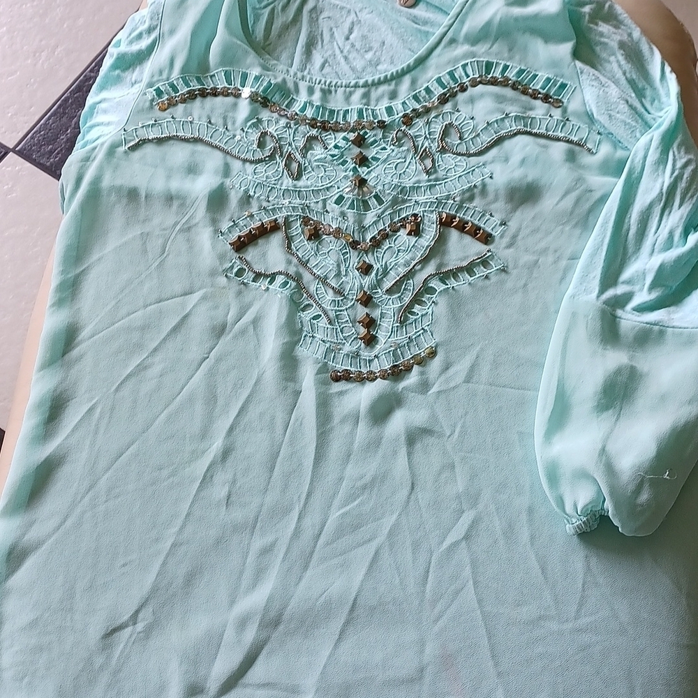 BKE Boutique Sheer Top, mint, 3/4 sleeve embellished